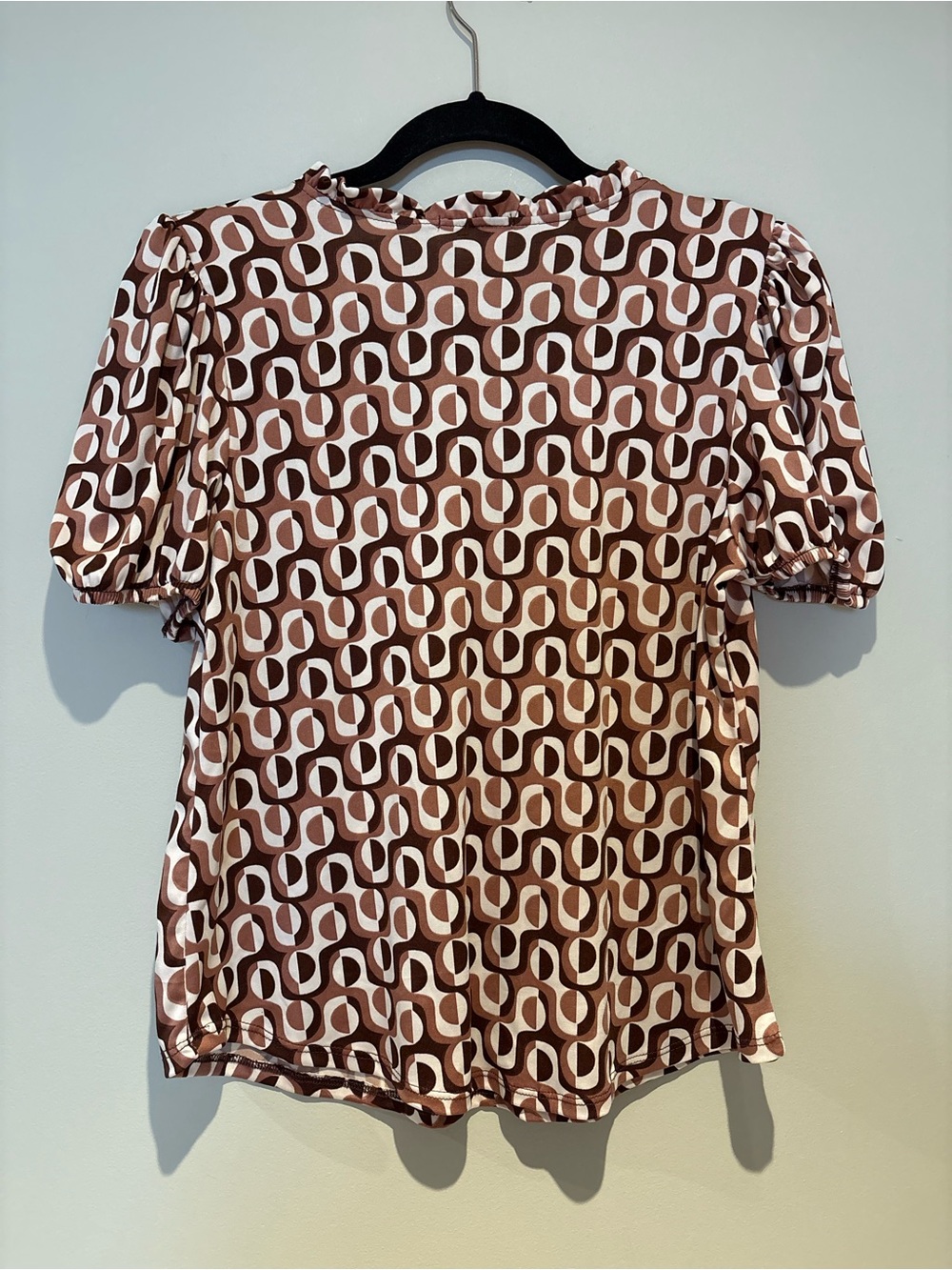 Kim & Cami Brown and Cream Geometric V-Neck Blouse - Picture 2 of 8